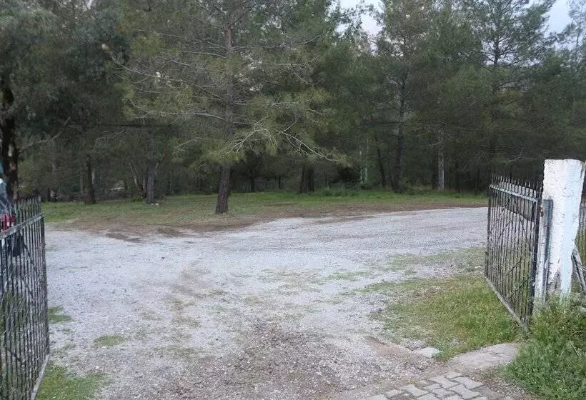 Hotelli Fark Edenler Camping&caravan&bungalows