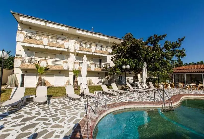 Hotelli Halkidiki Greek Pride Themelis Studios