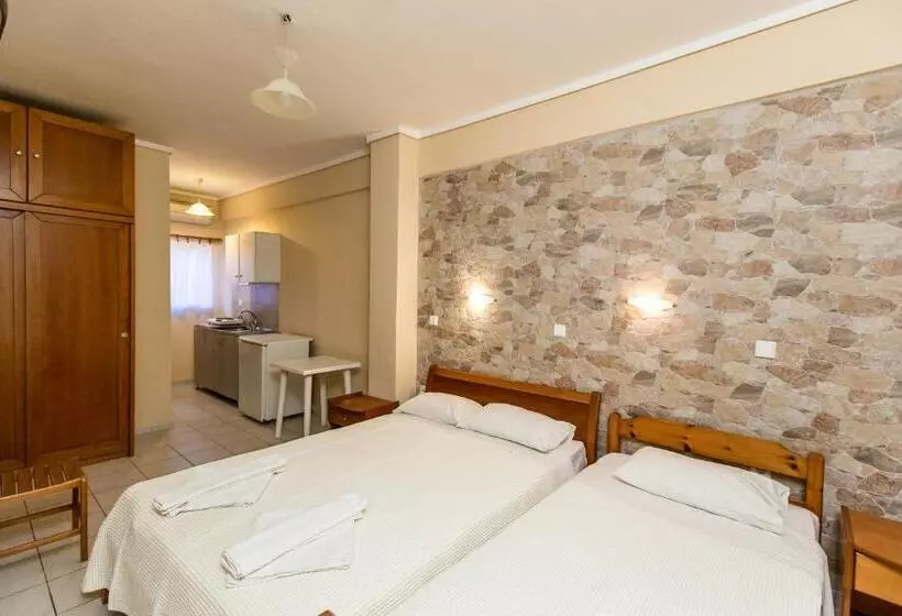 Hotelli Halkidiki Greek Pride Themelis Studios