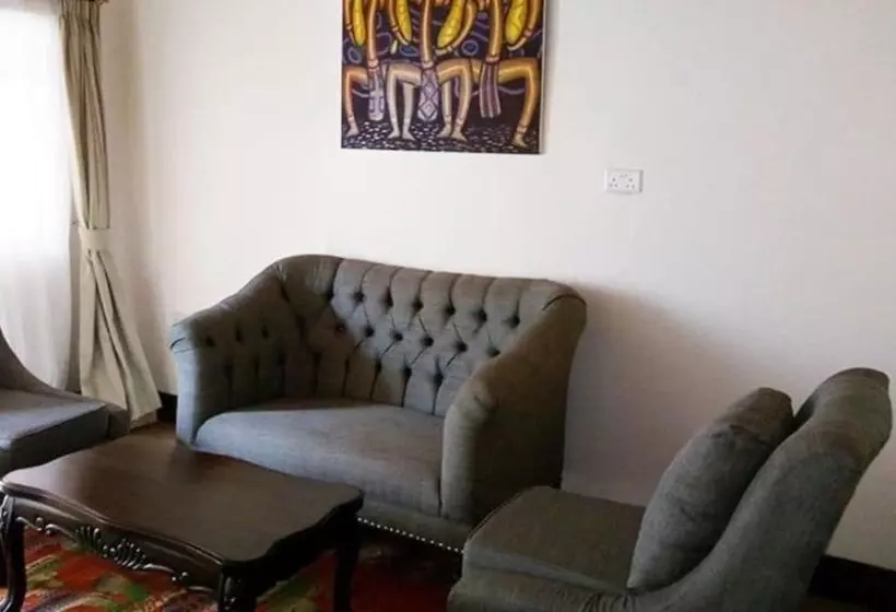 هتل Karimba Lounge