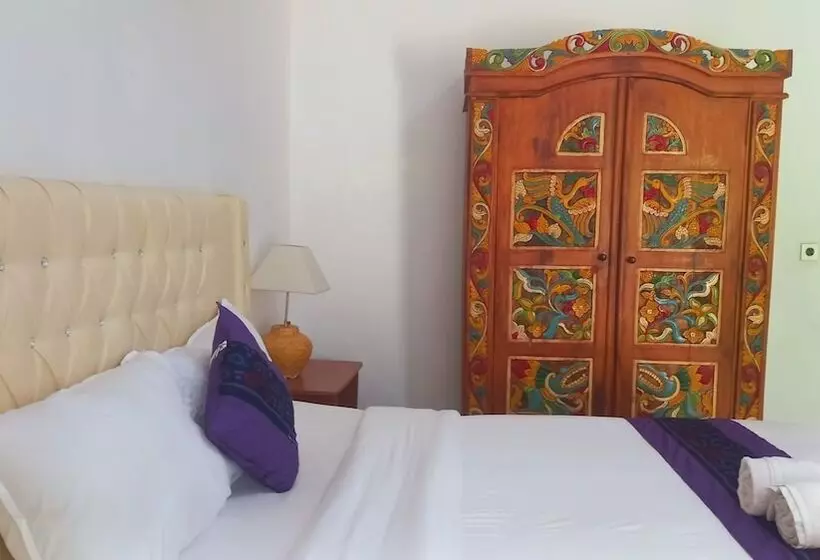 ホテル Matahari Inn Kuta Lombok