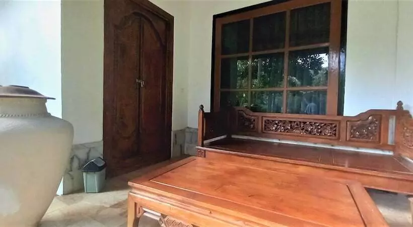 ホテル Matahari Inn Kuta Lombok