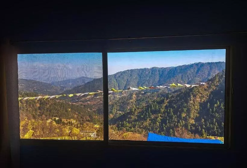 ホテル The Pahadi Nest Mukteshwar