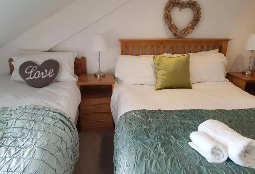 No 47 Marine Terrace