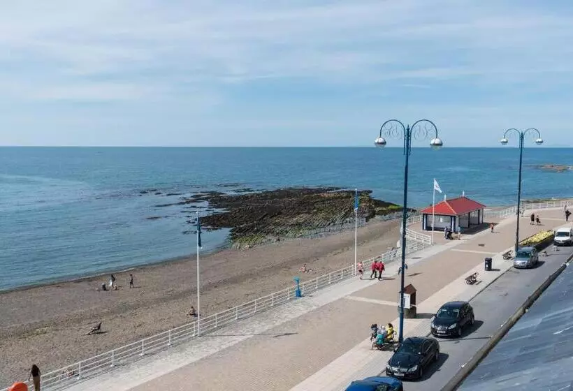 No 47 Marine Terrace