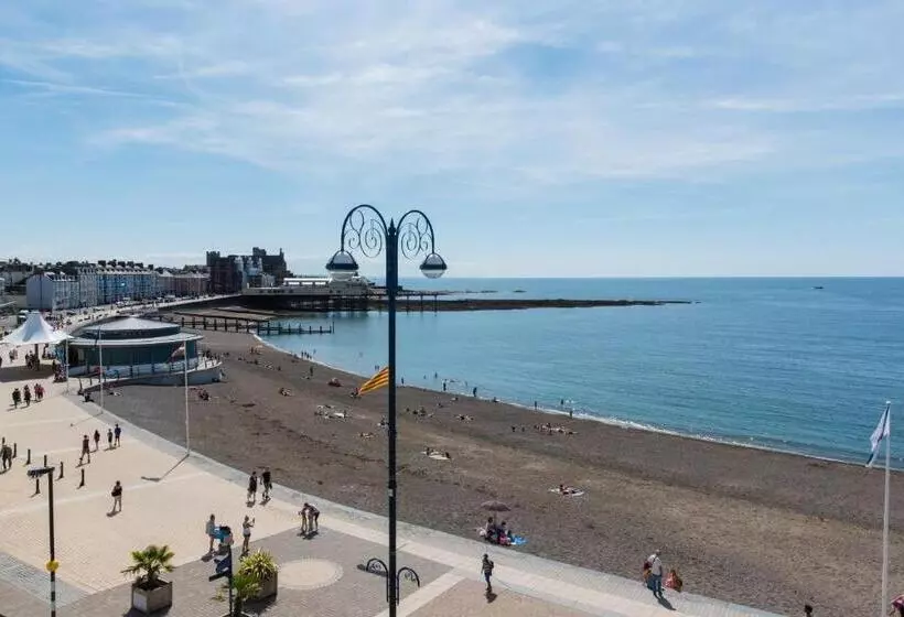 No 47 Marine Terrace