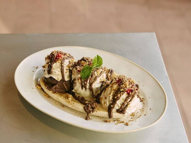 Rooms Hotel - Batumi