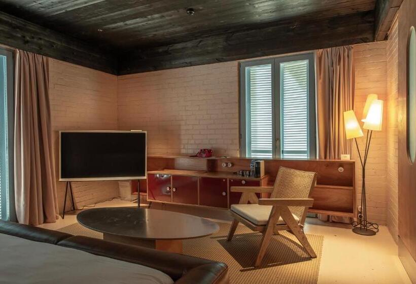 Rooms Hotel - Batumi