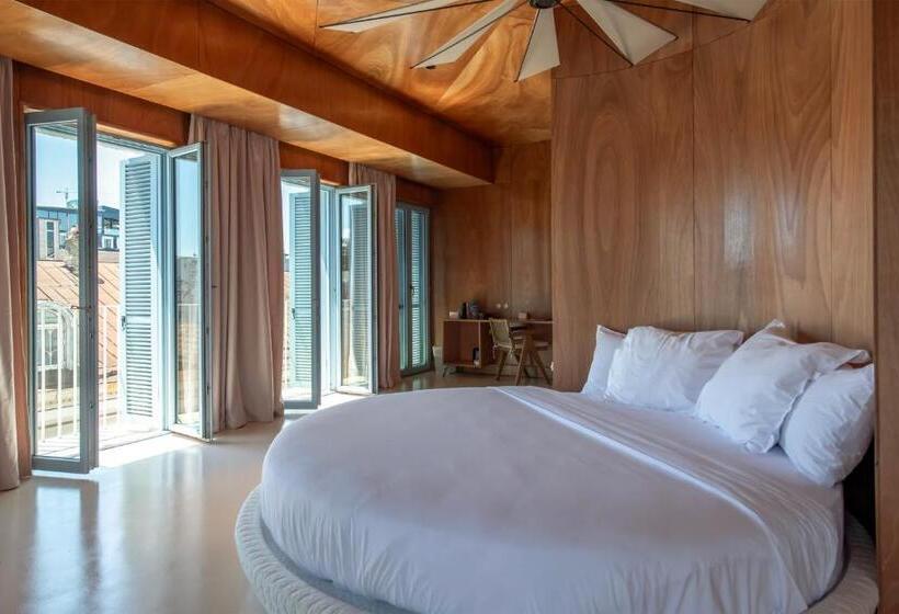 Rooms Hotel - Batumi