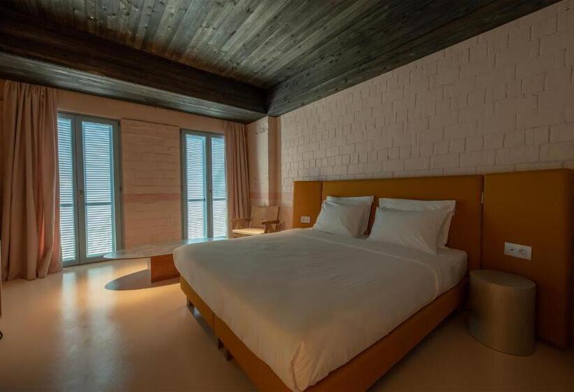 Rooms Hotel - Batumi