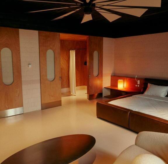 Rooms Hotel - Batumi