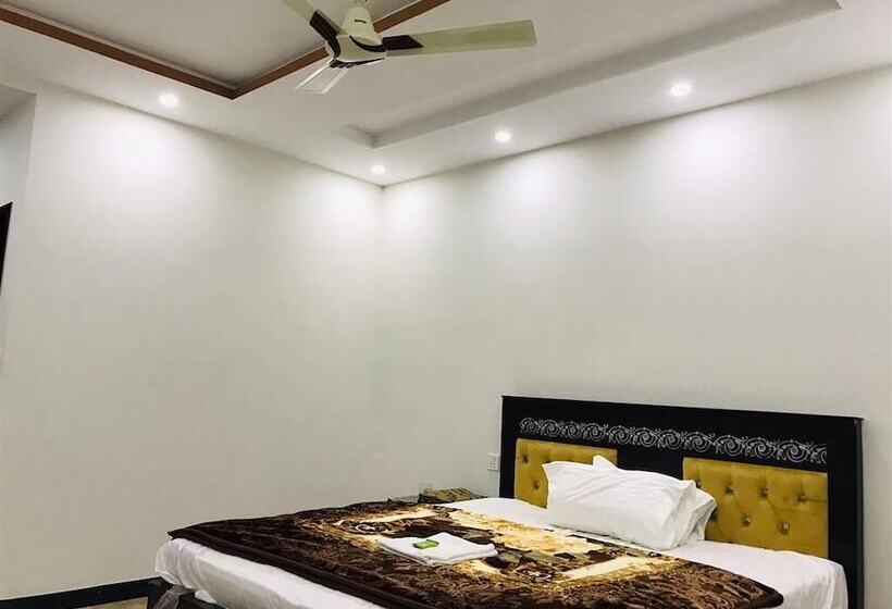 Royal Park Hotel Balakot