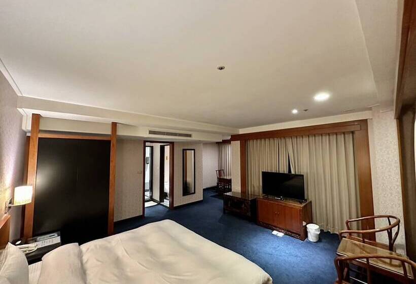 Seeker Hotel Sanchong