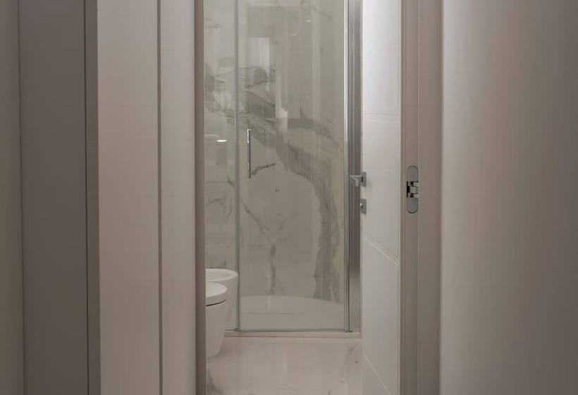 تختخواب و صبحانه Villa L Ara