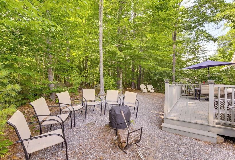 Charming Casco Home W/ Deck In Point Sebago Resort