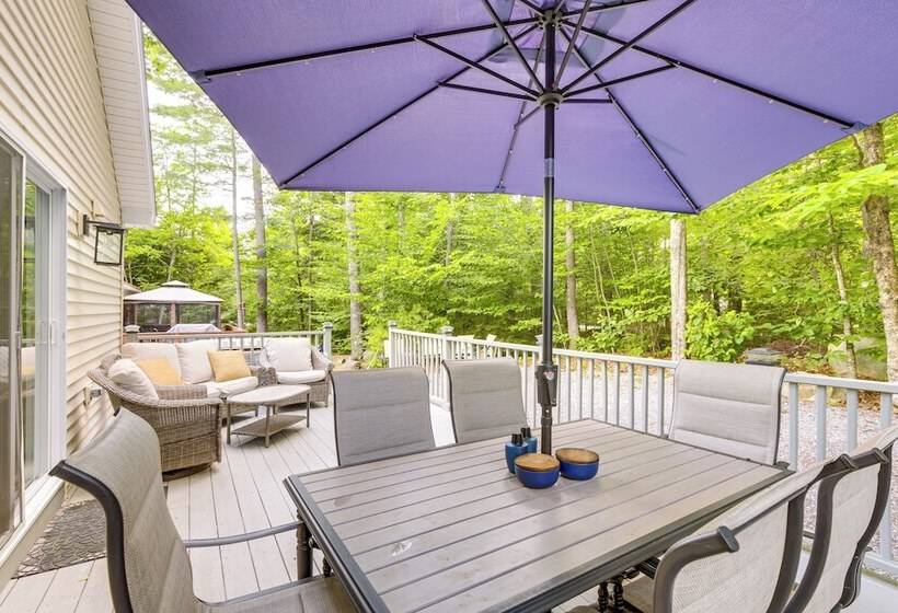 Charming Casco Home W/ Deck In Point Sebago Resort