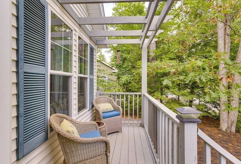Charming Casco Home W/ Deck In Point Sebago Resort