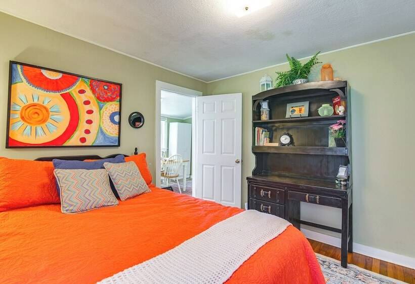 Charming Country Home W/ Yard   14 Mi To Ole Miss!