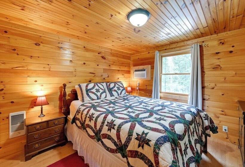 Robbinsville Apt In Converted Gas Station