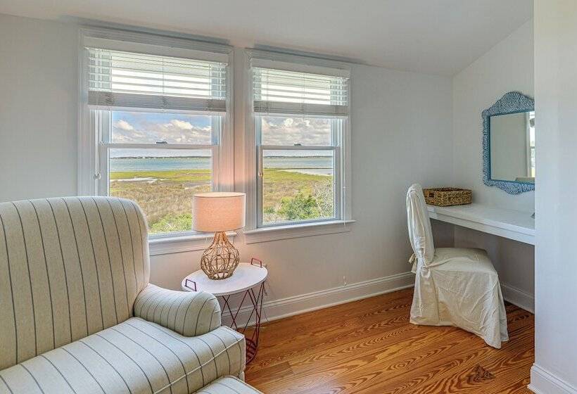 Waterfront Home W/ Screened Porch & Boat Access