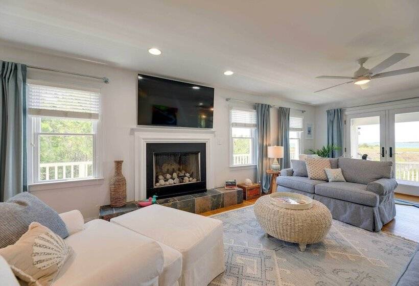 Waterfront Home W/ Screened Porch & Boat Access