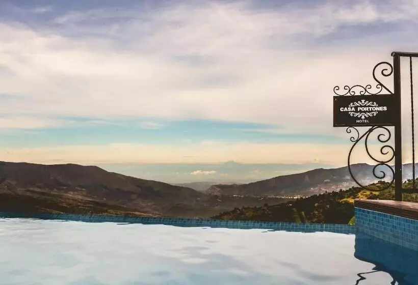 Hotelli Casa Portones