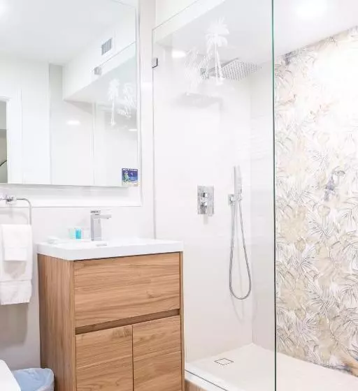 Hotelli Melbourne Beach Resort & Surf Club