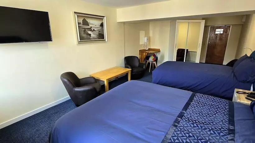 Hotelli The Carmichael   Hull City Centre