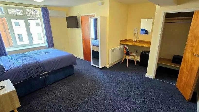 Hotelli The Carmichael   Hull City Centre