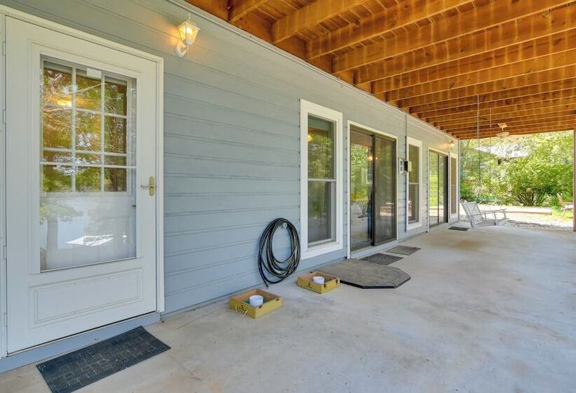 Lakefront Home W/ Fire Pit In Eagle Rock