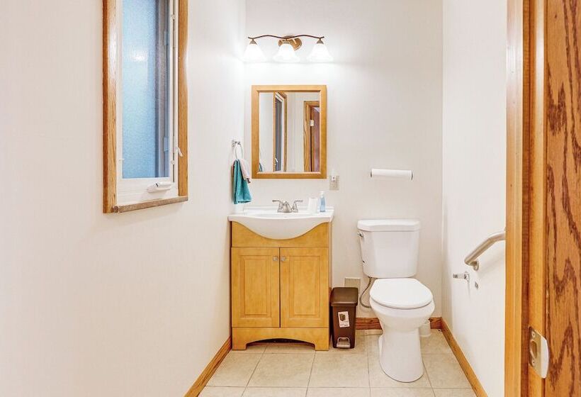 Peaceful Coshocton Home W/ Grills & Spacious Yard