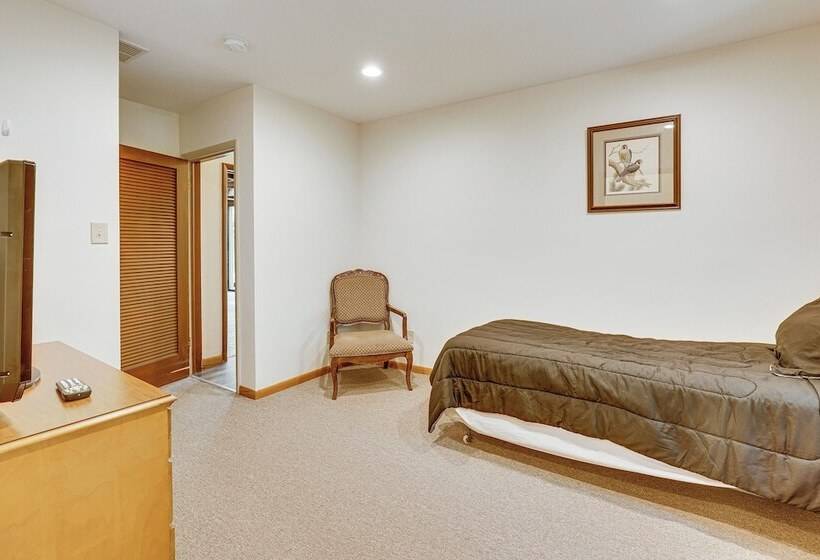 Peaceful Coshocton Home W/ Grills & Spacious Yard