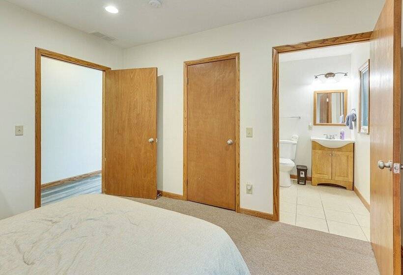 Peaceful Coshocton Home W/ Grills & Spacious Yard