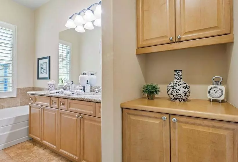 Setting The Standard By Avantstay Luxury Villa