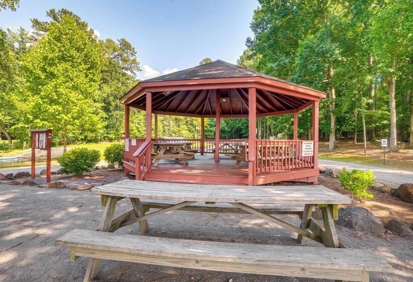 Spacious Virginia Retreat W/ Dock & Beach Access!