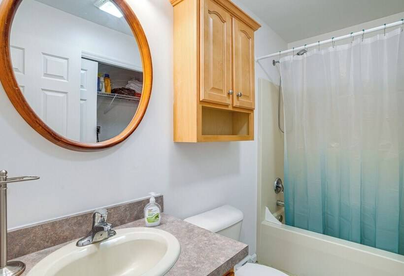 Spacious Virginia Retreat W/ Dock & Beach Access!