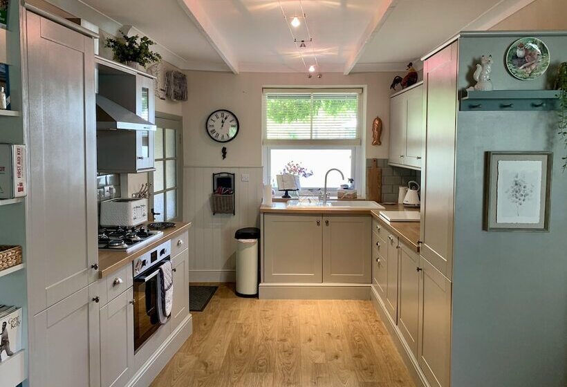 St Lawrence Rest   Cosy Retreat In Warkworth