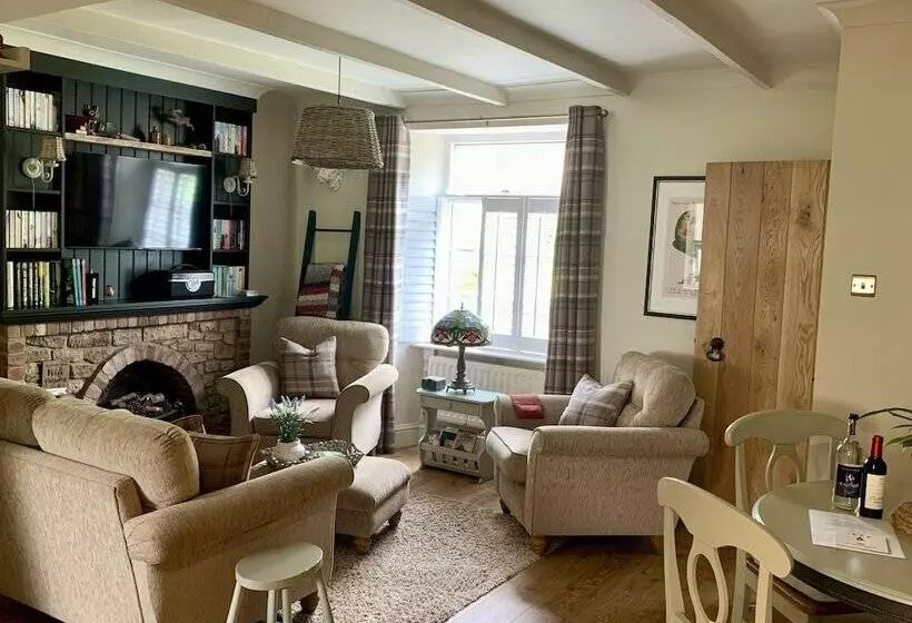 St Lawrence Rest   Cosy Retreat In Warkworth