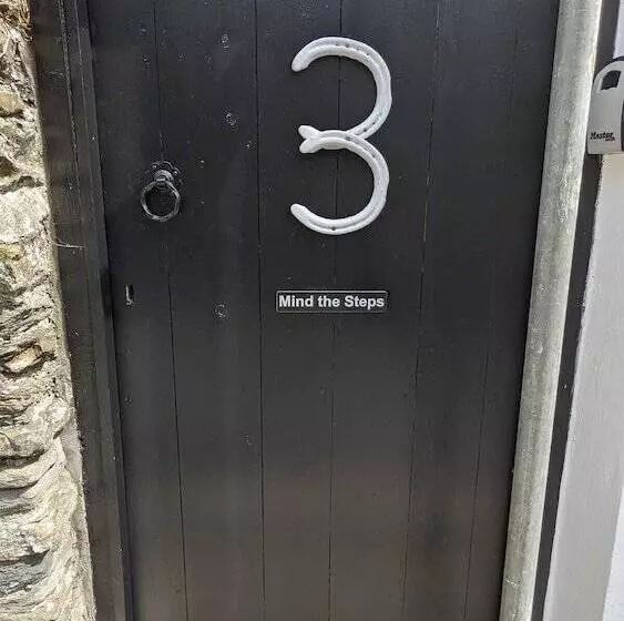 Stable Cottage   Braunton   Sleeps 4   Pet Allowed