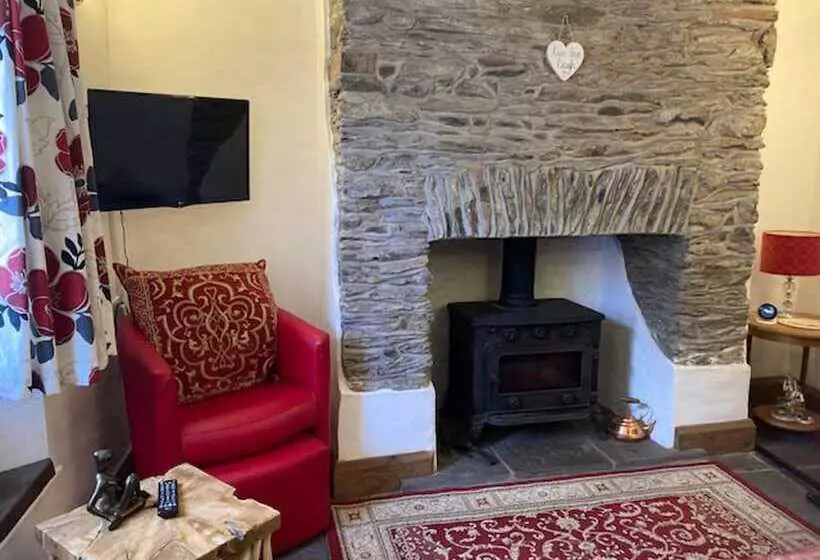 Stable Cottage   Braunton   Sleeps 4   Pet Allowed