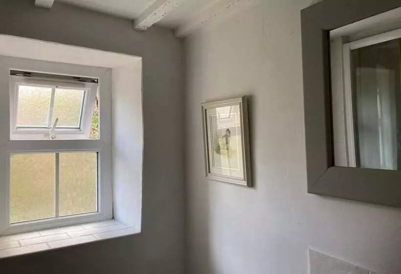 Stable Cottage   Braunton   Sleeps 4   Pet Allowed