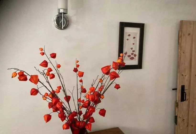 Stable Cottage   Braunton   Sleeps 4   Pet Allowed