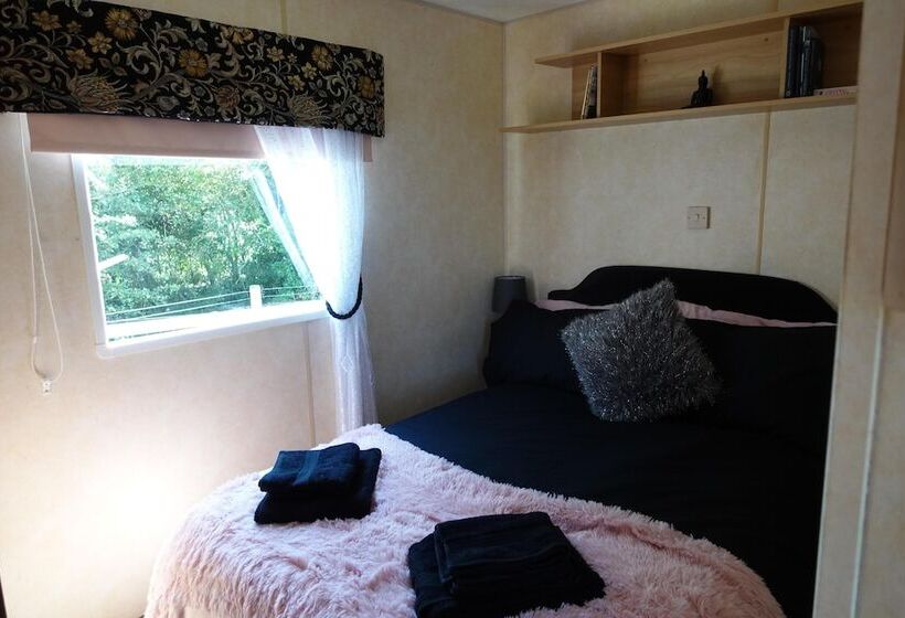 Equestrian Retreat Sleeps 6 & Bbq