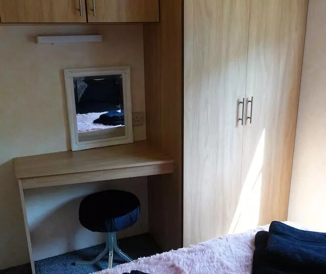 Equestrian Retreat   Sleeps 6 & Bbq