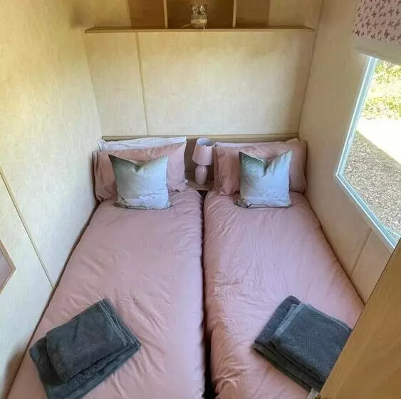 Equestrian Retreat   Sleeps 6 & Bbq