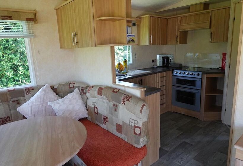 Equestrian Retreat Sleeps 6 & Bbq