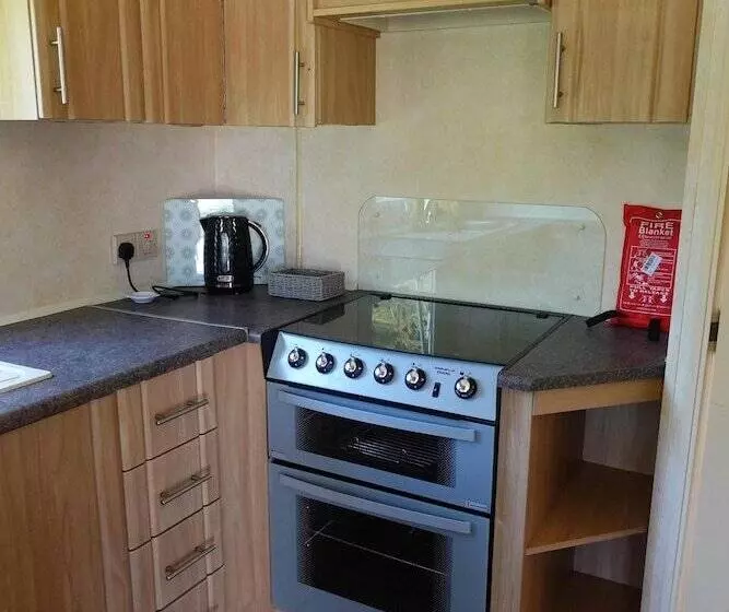 Equestrian Retreat   Sleeps 6 & Bbq