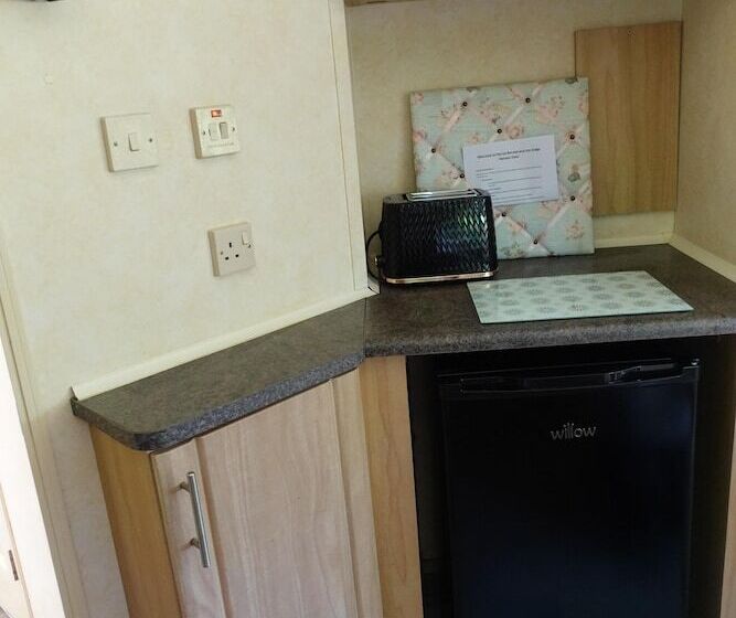 Equestrian Retreat Sleeps 6 & Bbq