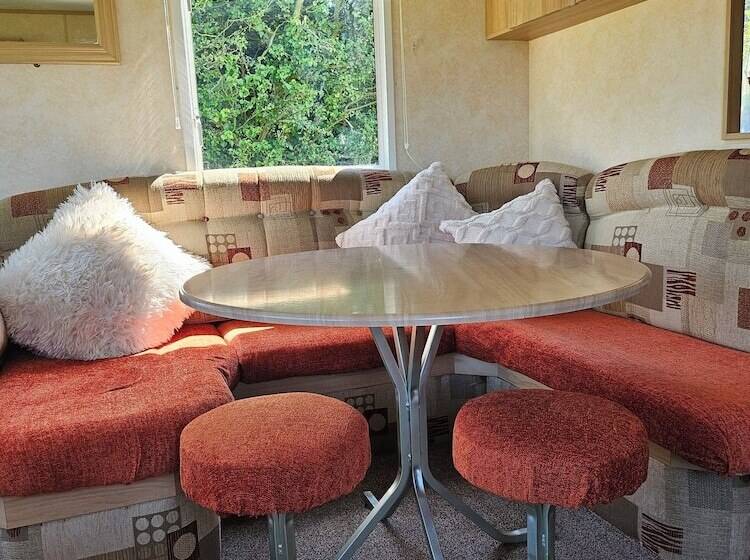 Equestrian Retreat Sleeps 6 & Bbq