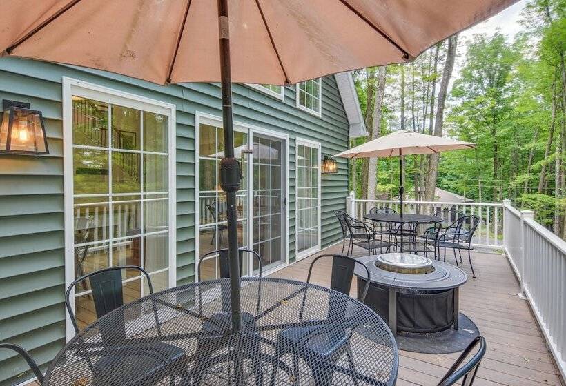 Treasure Lake Home W/ Deck: Walk To Bimini Lake!